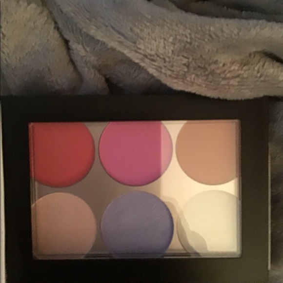 Holographic palette - Picture 3 of 3